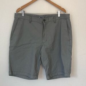 5/$25 SALE DKNY Gray Chino Casual Cotton Shorts Size 38